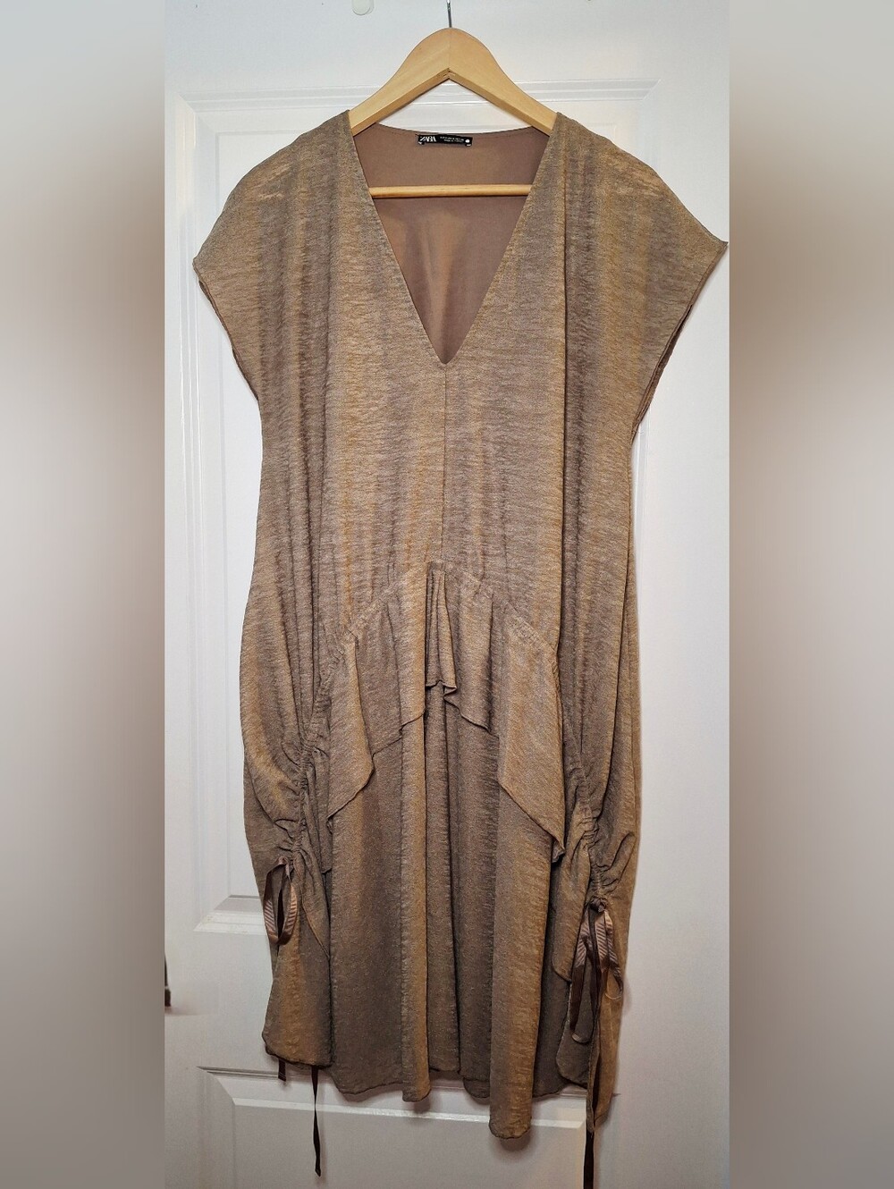 Zara Ruffle Ribbon Short Sleeve Dress (M)